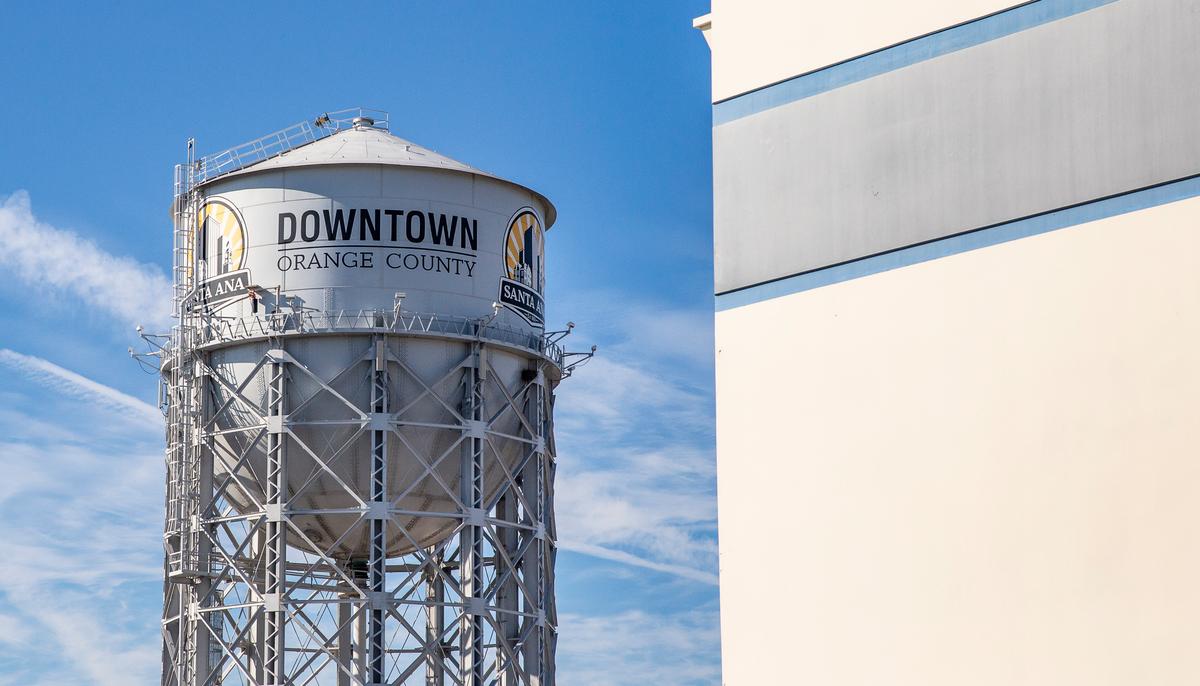 Santa Ana May Allow Illegal Immigrants to Vote in Local Elections