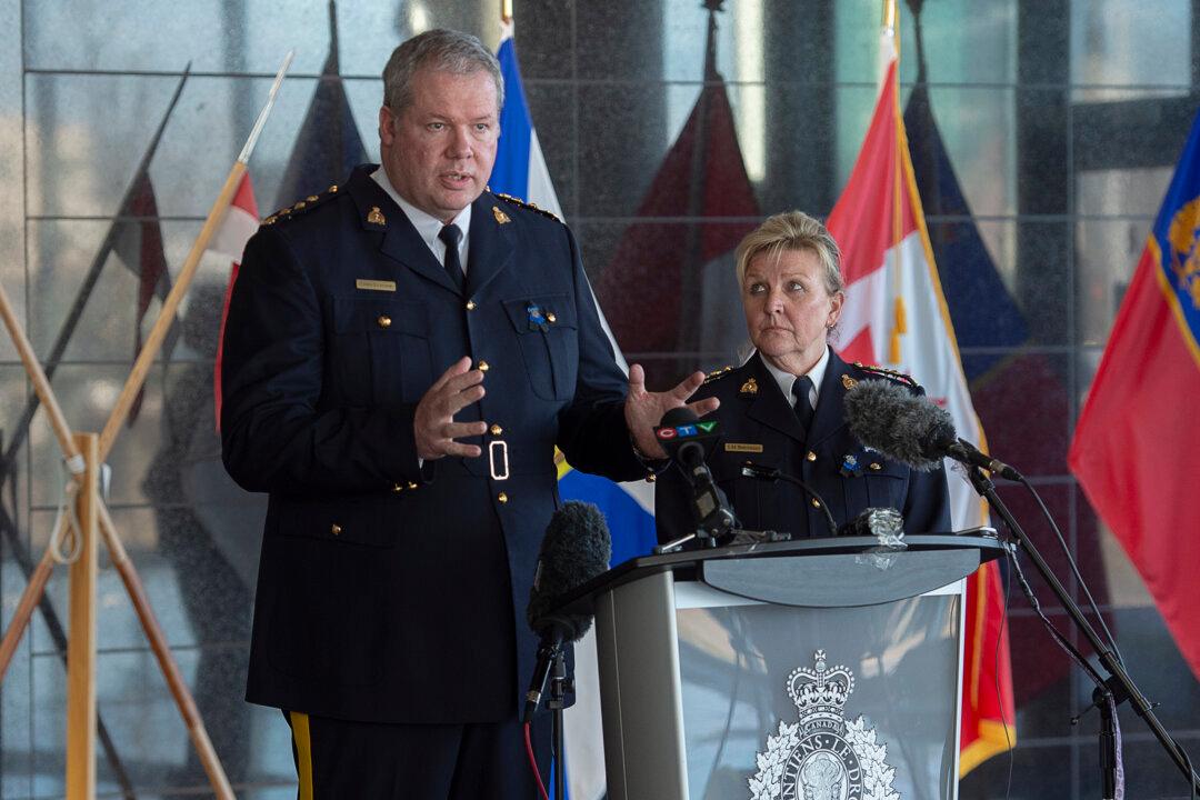 Senior NS Mounties Back Claims Feds Pressured Lucki to Release Gun Details in Mass Killing