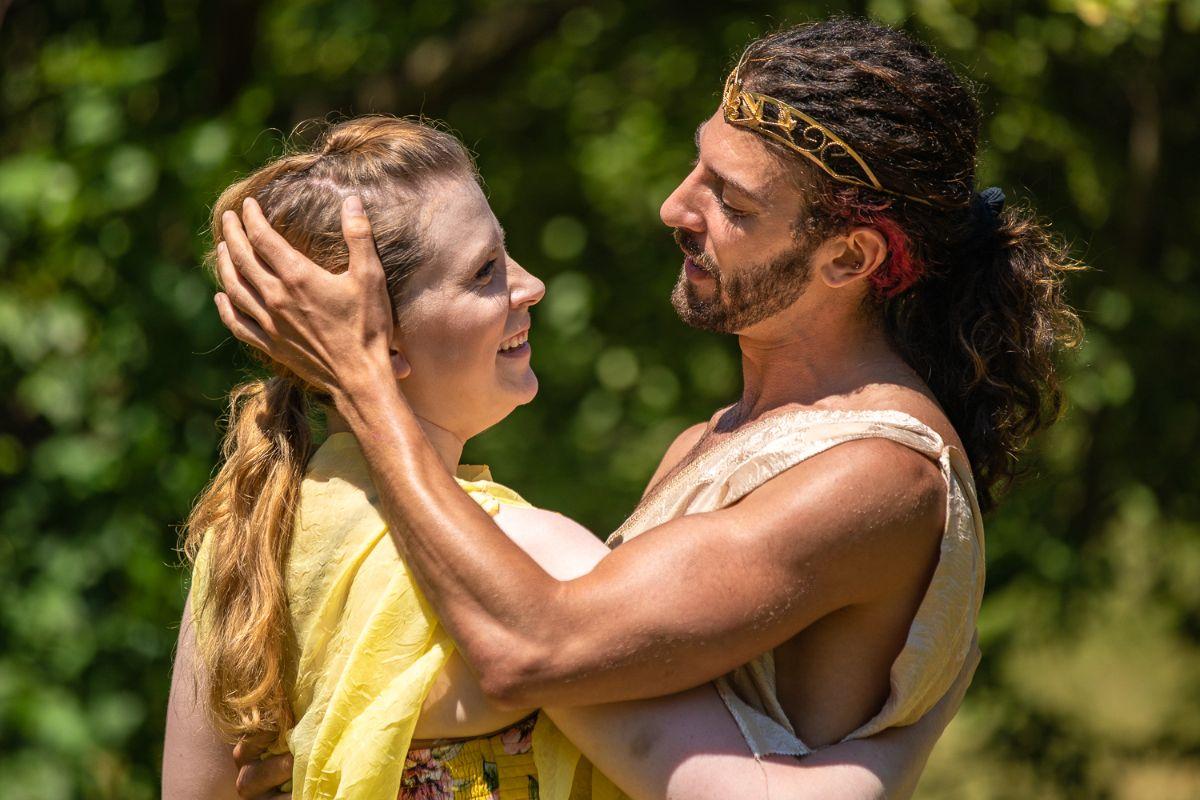 Theater Review: ‘A Midsummer Night’s Dream’