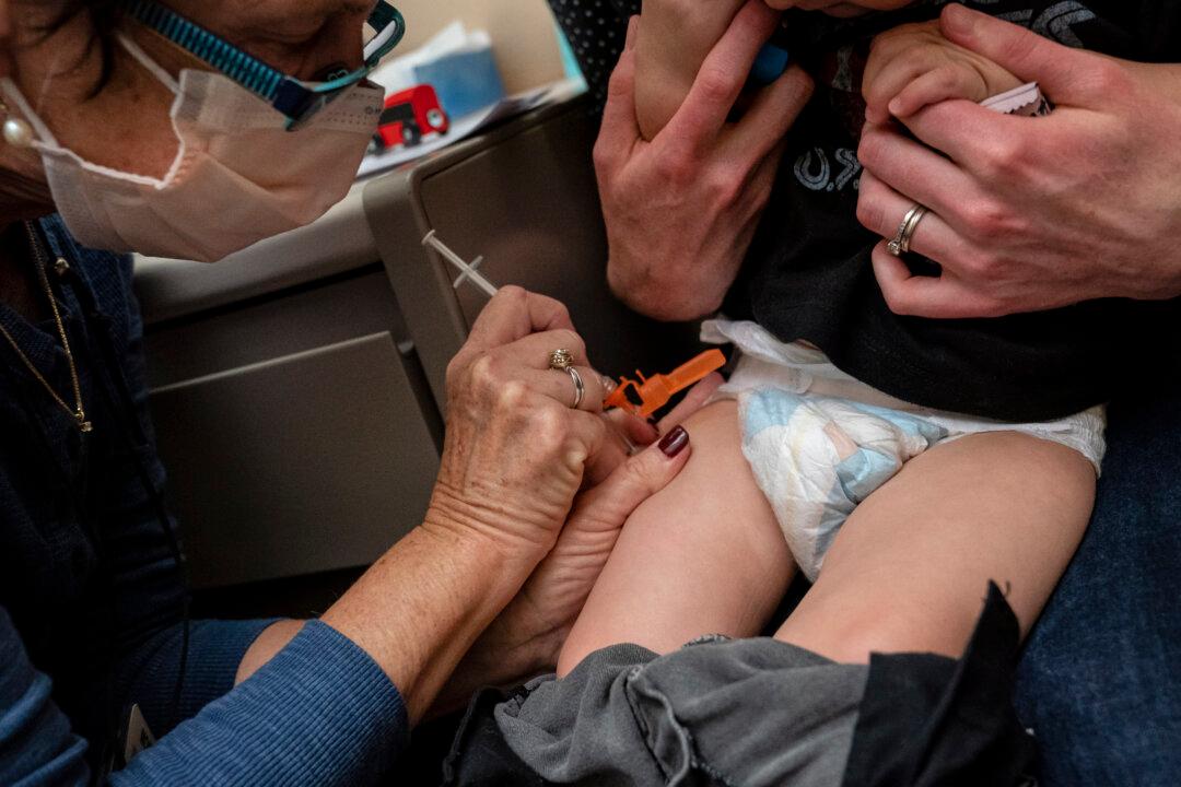 More Than 100 Young Children Suffered Seizures After COVID Vaccination: Study