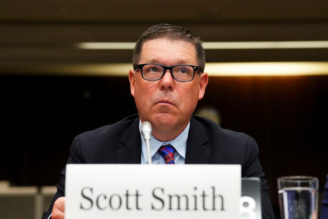 CEO Scott Smith Out at Hockey Canada, Board of Directors Resigns