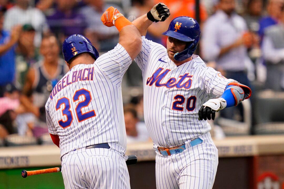 Mets Edge Yankees 3–2 in 9th for 2-Game Subway Series Sweep
