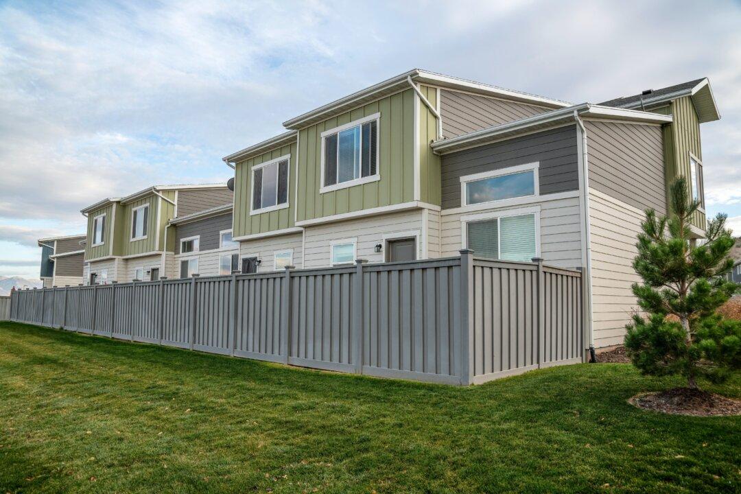 A Board-and-Batten Fence Is a Simple Project
