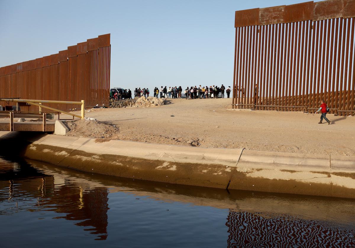 Arizona Farmers Say Illegal Alien Traffic Through Fields Contaminates Crops and Threatens Food Security