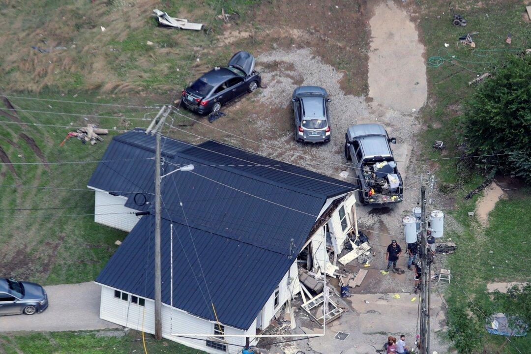 Infrastructure Damage Hampers Flood Recovery in Kentucky as Death Toll Rises to 28