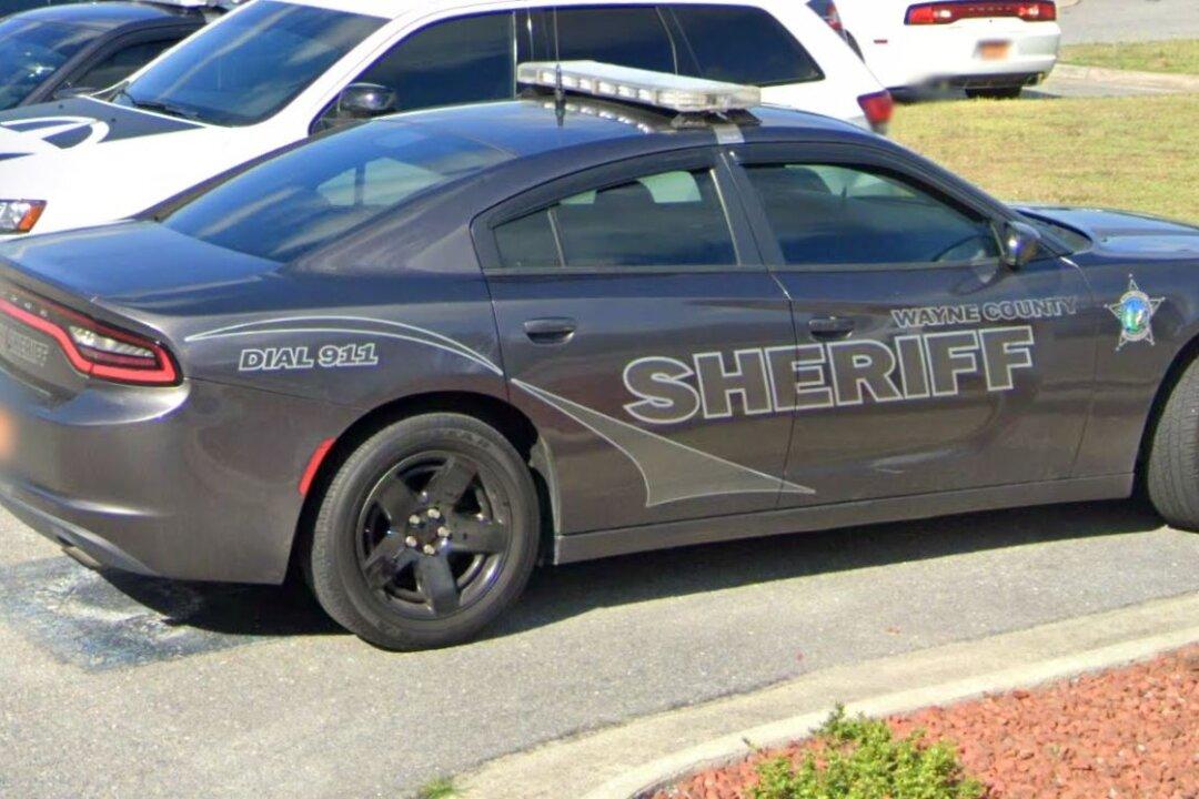 3 Deputies Shot Serving Papers at North Carolina Home