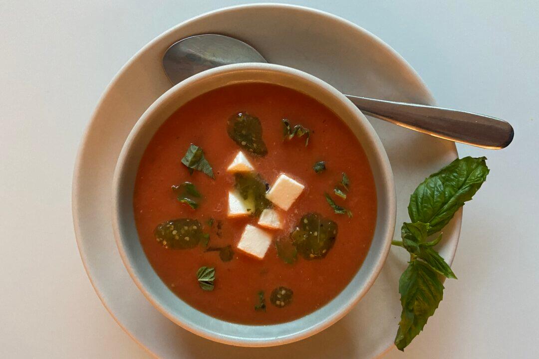 Round Out Your Summer With 2 Tomato Recipes!