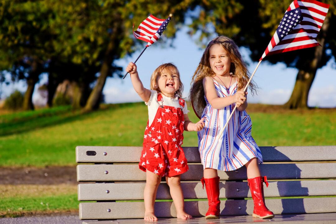 Tips for Teaching Kids About Patriotism
