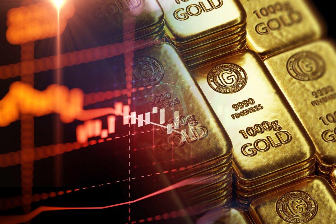 Why Do Banks Buy Gold?