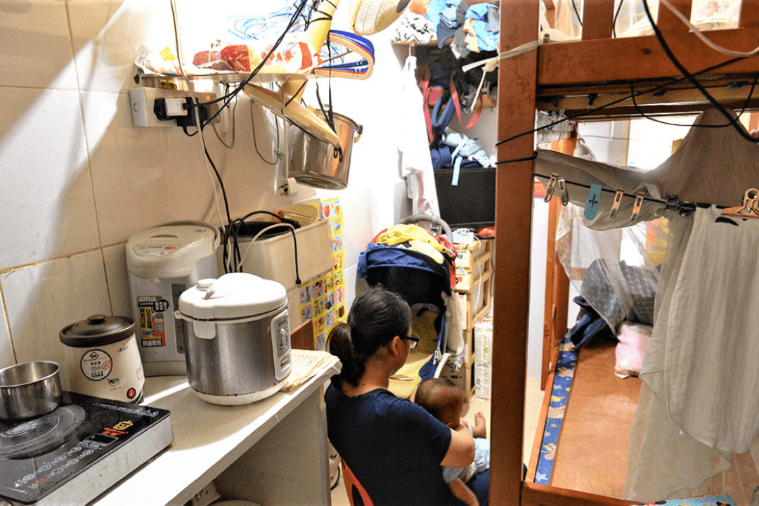 Under the Sweltering Heat, Owners of Subdivided Housing Overcharged for Water and Electricity
