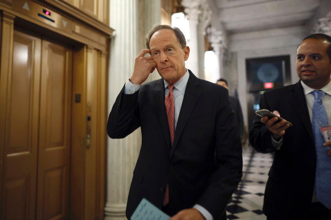 Sen. Pat Toomey Introduces Pipeline Permitting Bill Before Exiting Senate