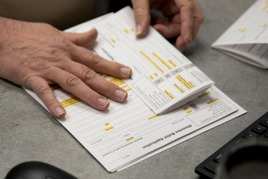 Poll Shows 71 Percent Say US Heading in Wrong Direction 3 Weeks Ahead of 2022 Midterms