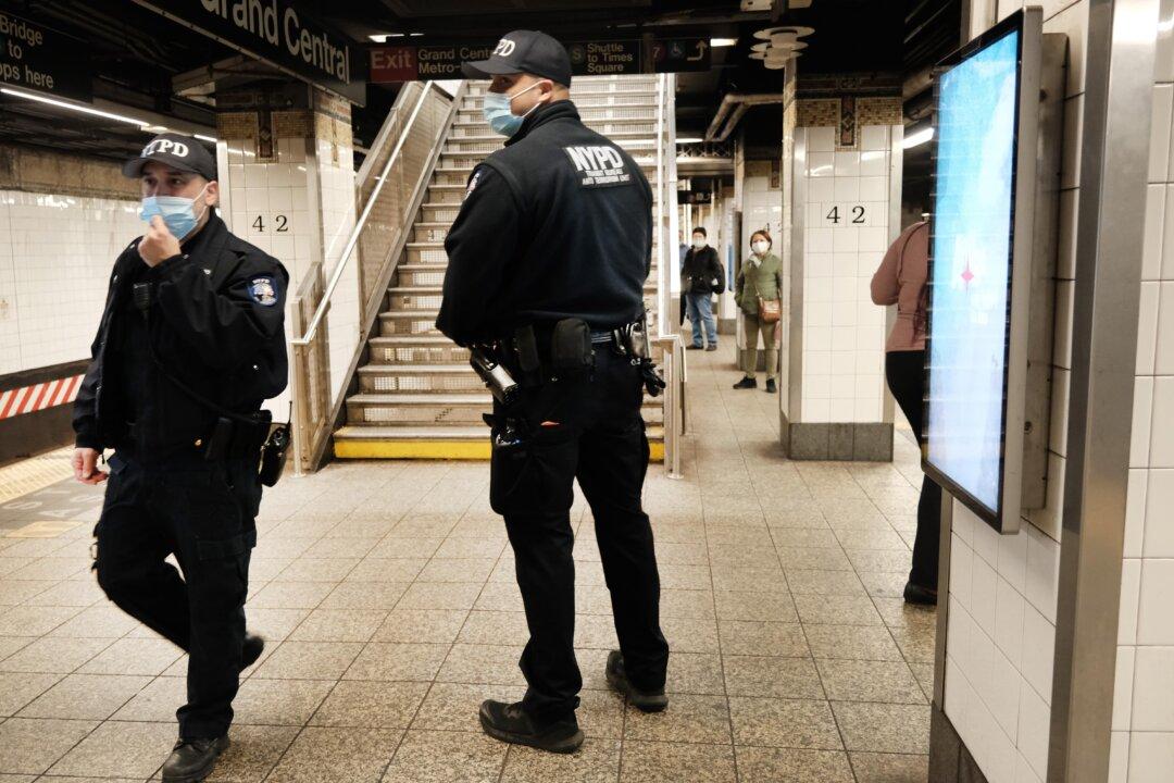 NYC Crime: Murders Down, but Felony Assaults, Grand Thefts Highest in Decades