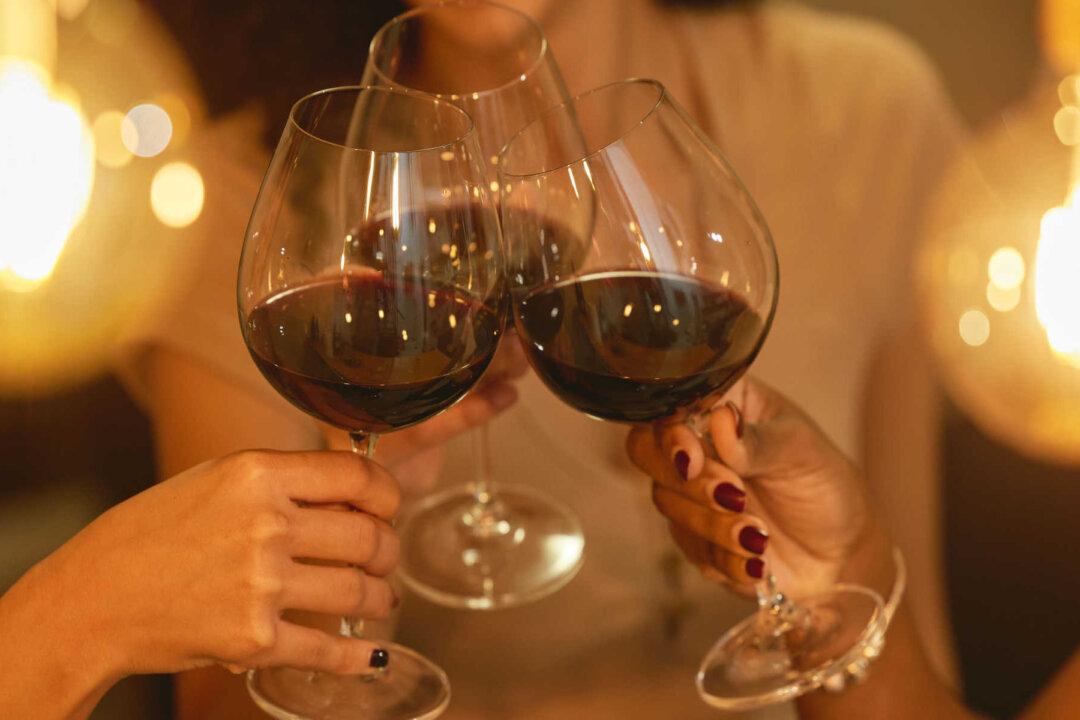 Besties: Twitter, Facebook, Google, CDC, NIH, WHO