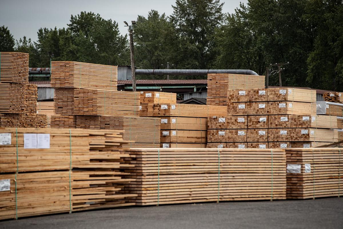 Canada Criticizes US Move to Nearly Double Softwood Lumber Tariff