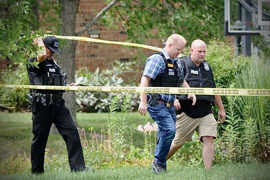 4 Killed in Ohio; Man Called ‘Armed and Dangerous’ Sought