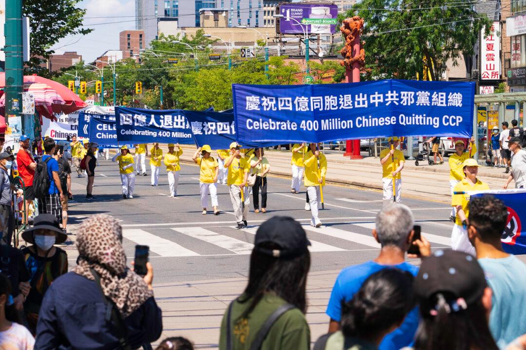 Celebratory Parades Held in Canada to Mark the Milestone of 400 Million Chinese Cutting Ties to CCP