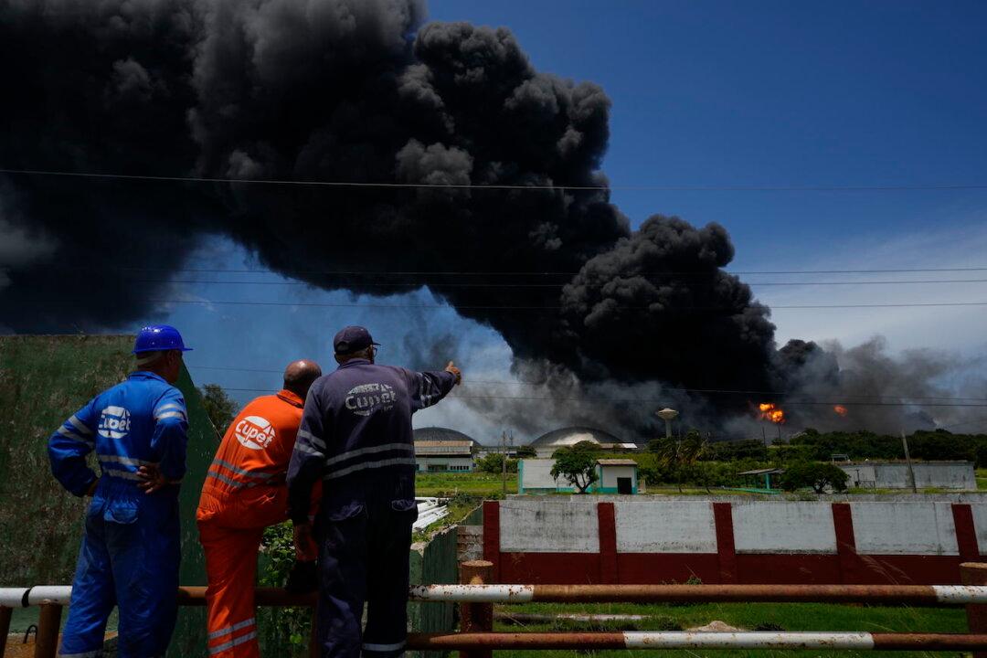17 Missing, 121 Injured, 1 Dead in Fire at Cuban Oil Facility