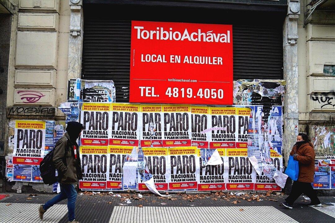 Argentina’s Socialist Inflation Nightmare Worsens as Months-Long Protests Snarl Capital