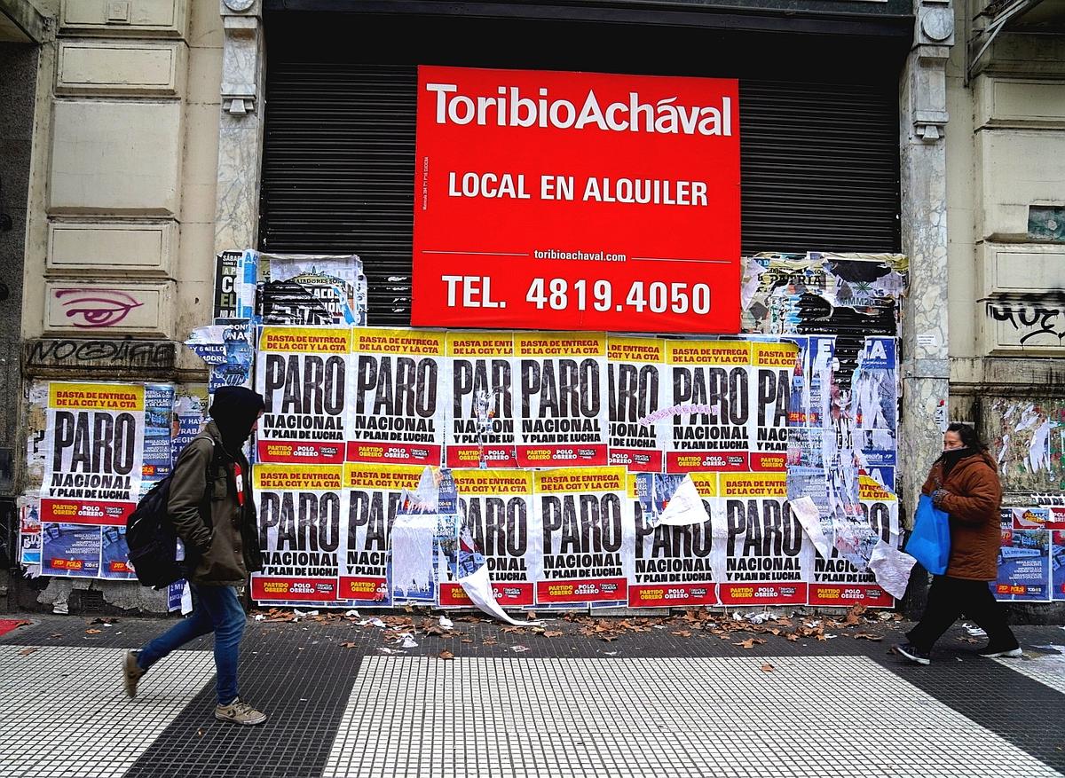 Argentina’s Socialist Inflation Nightmare Worsens as Months-Long Protests Snarl Capital