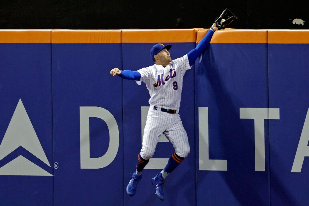 Mets Beat Dodgers, Trumpet Plays After Big Nimmo Catch