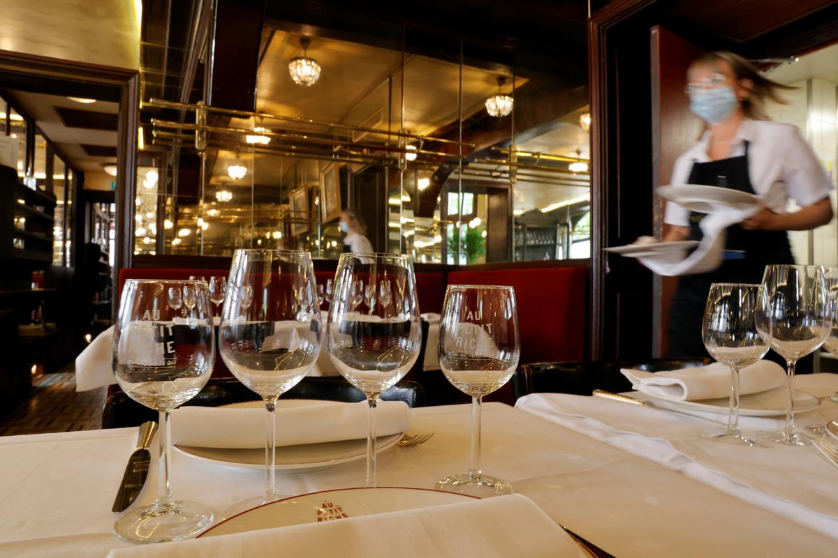 French Services Growth Slowed Less Than First Forecast in July: Final PMI