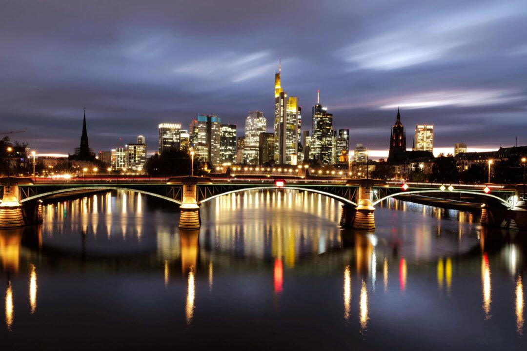 Eurozone Investor Morale Edges Up, Recession Still Likely: Sentix