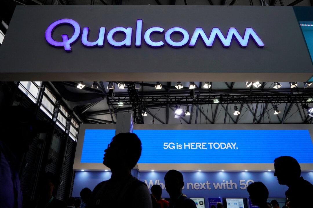 Qualcomm to Spend $4.2 Billion More on Chips From GlobalFoundries