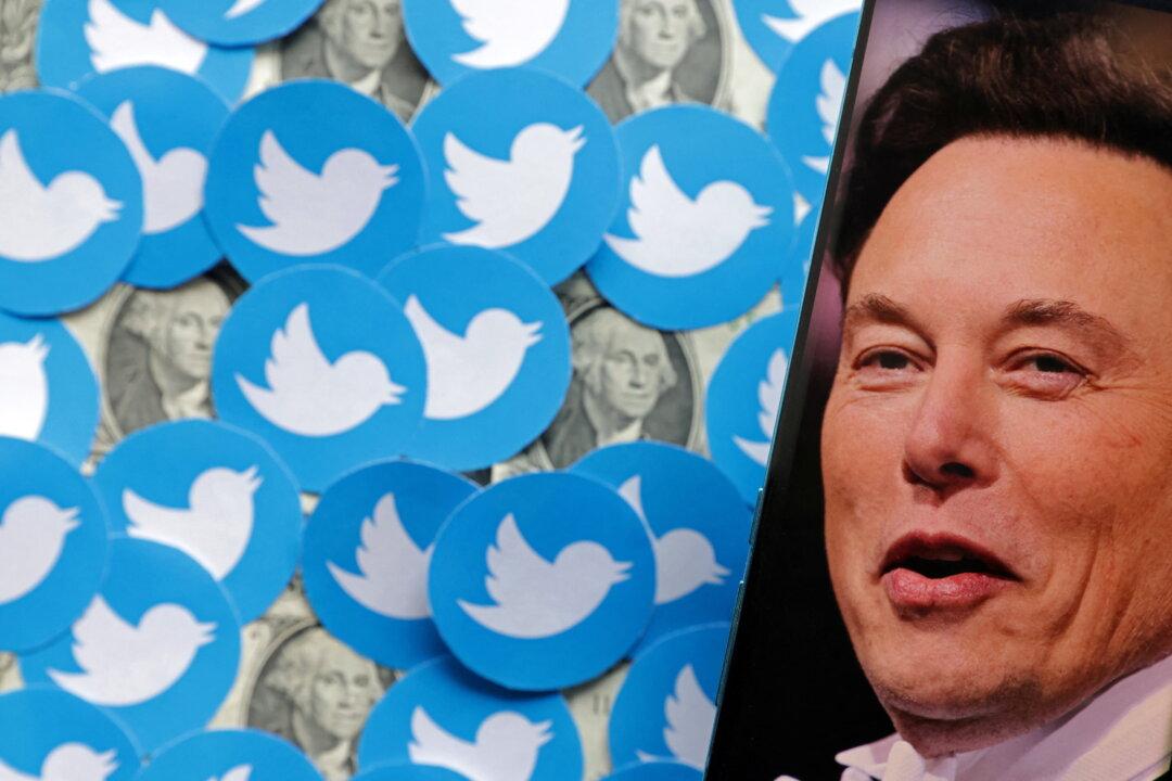 Musk Targets Ad Tech Firms in Twitter Suit Over Takeover Deal