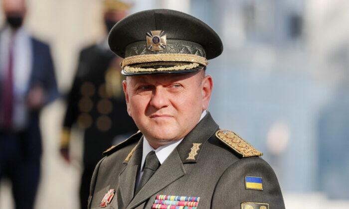 Rumors Abound of Looming Showdown Between Ukraine’s Zelenskyy, Top Army Commander