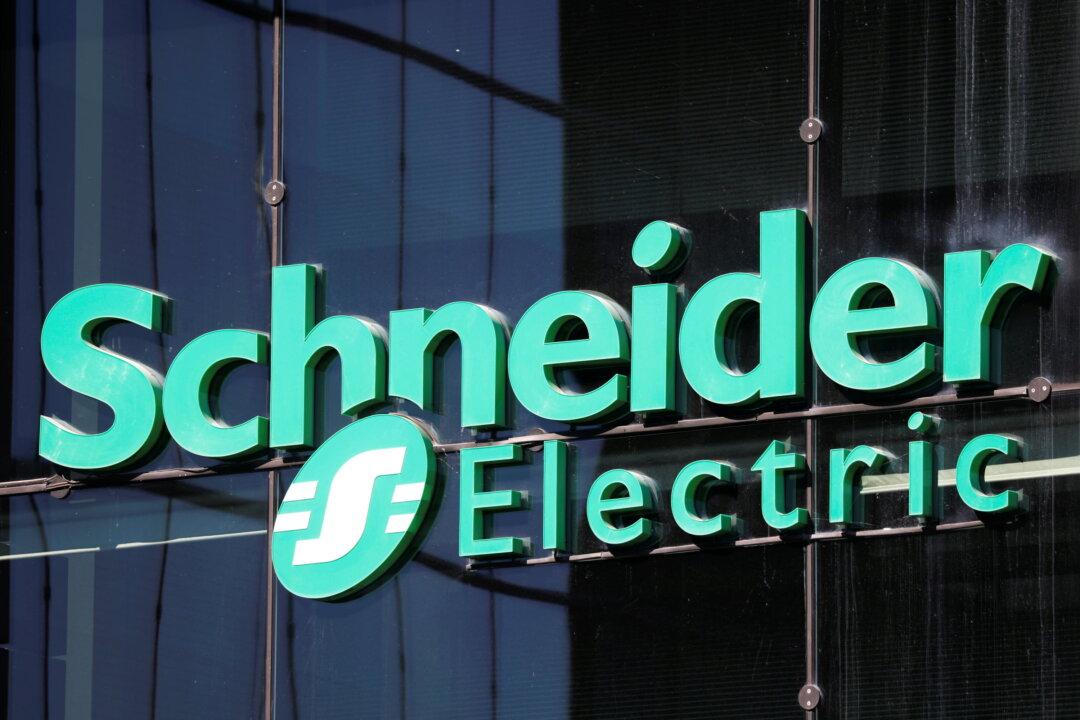 France’s Schneider Considers Full Buyout of AVEVA
