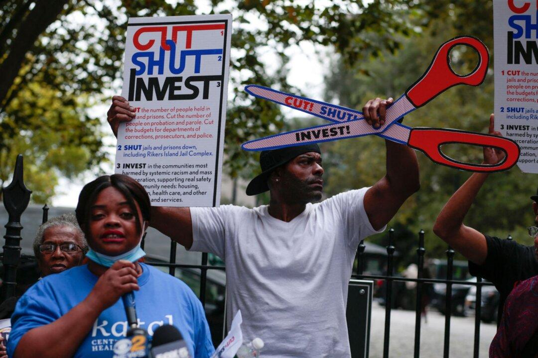 Plan to Shutter Rikers Island Jails Could Endanger New Yorkers: Report