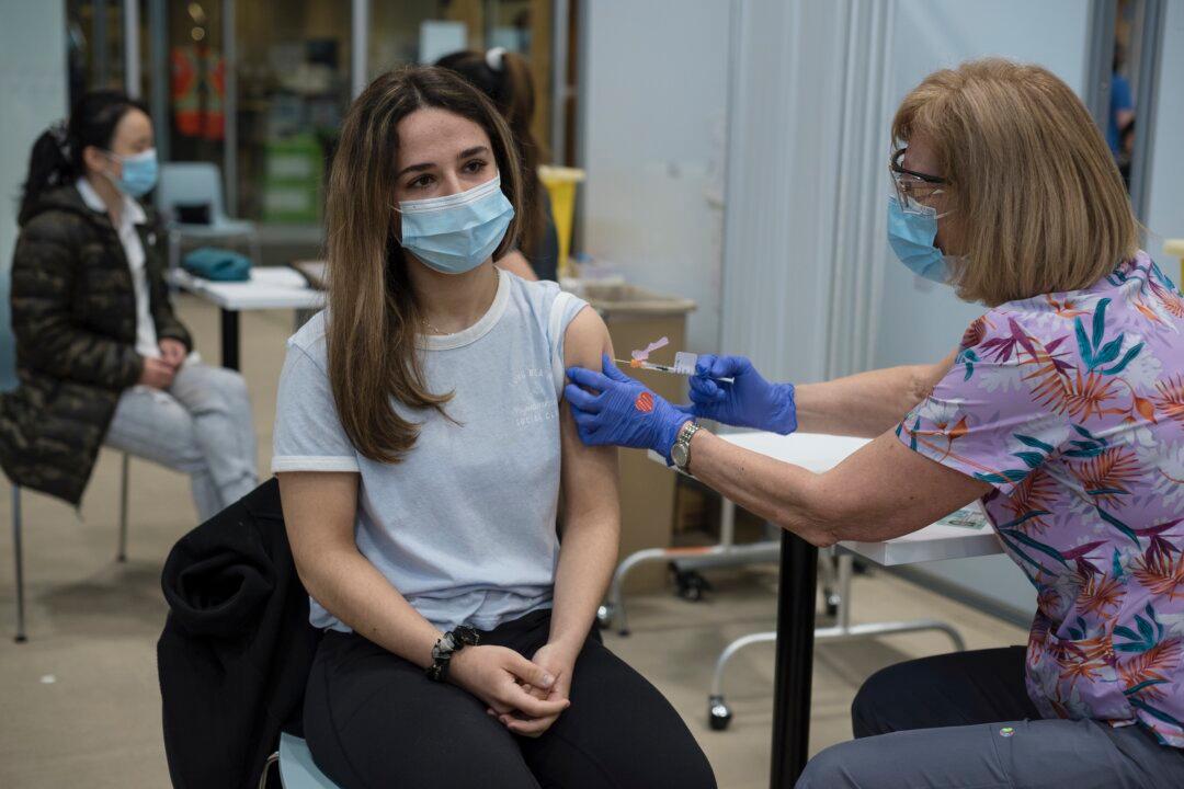 Michael Zwaagstra: By Keeping Draconian Pandemic Rules in Place, Universities Are Signalling Their Out-of-Touch Elitism