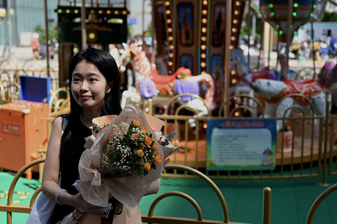 Chinese Screenwriter Vows to Seek Retrial After Losing Harassment Case