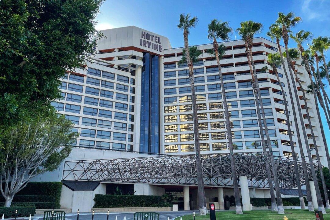 Hyatt Buys Hotel Irvine for $135 Million From Irvine Company