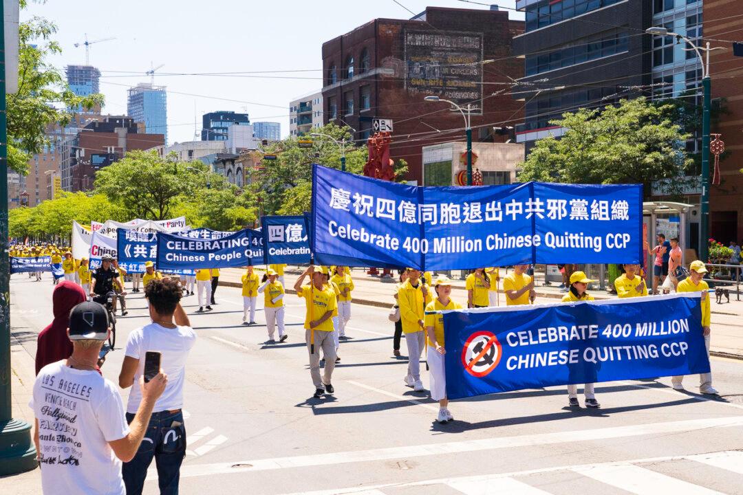 ‘Unsurprising’ More People Are Cutting Ties to CCP, MP Says as 400 Million Chinese Quit Party