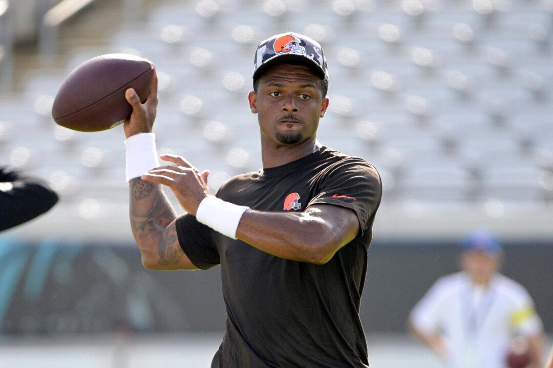 Browns’ Watson Apologizes ‘To All the Women I Have Impacted’