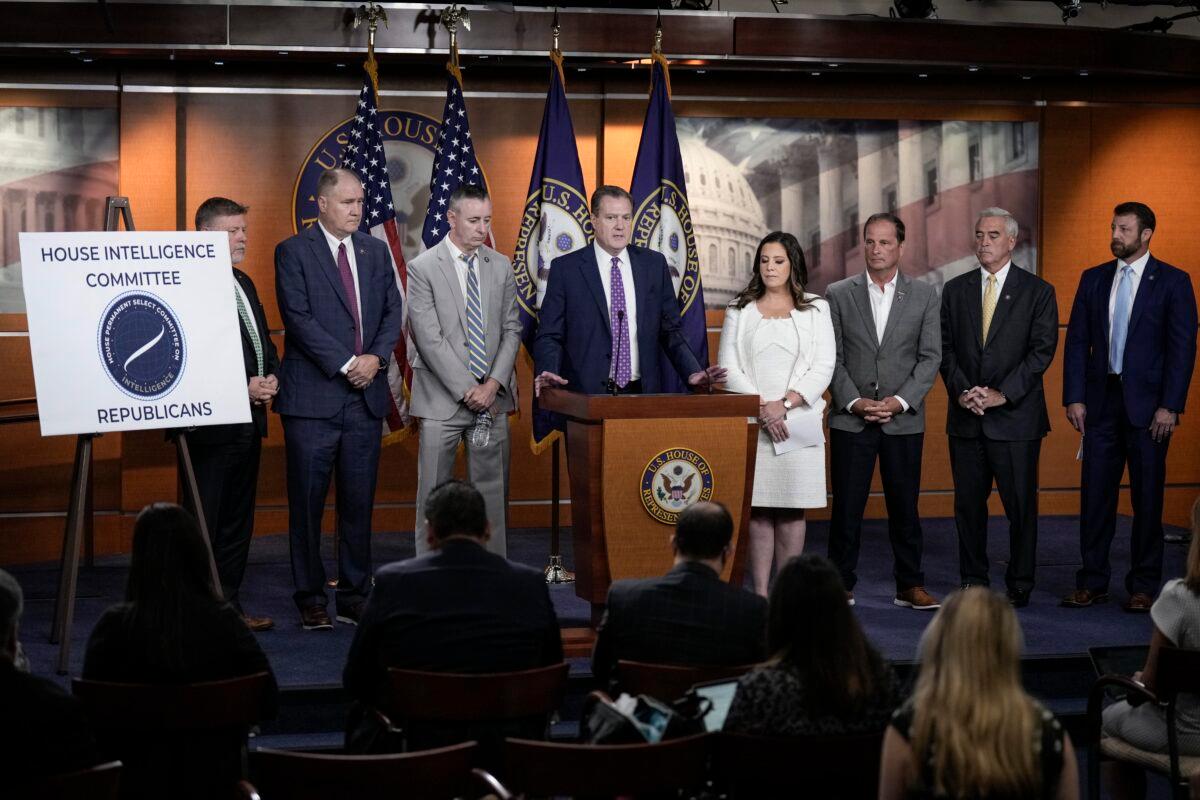 Surrounded by Republican members of the House Intelligence Committee, ranking member of the House Intelligence Committee Rep. Mike Turner (R-Ohio) speaks during a news conference at the U.S. Capitol in Washington on Aug. 12, 2022. (Drew Angerer/Getty Images)