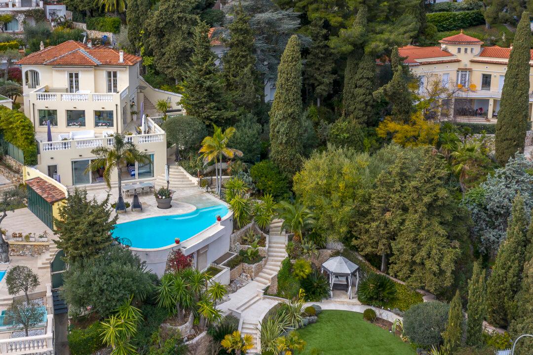 A Luxurious, Family-Friendly Roquebrune-Cap-Martin Villa