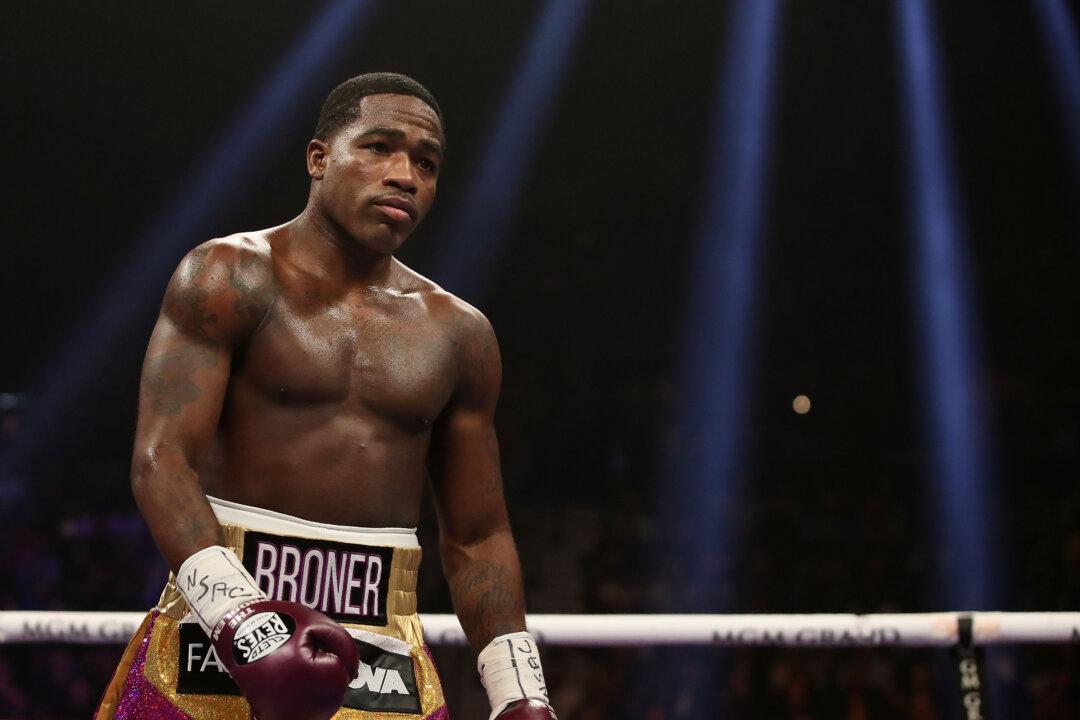 4-Time Boxing Champ Broner Withdraws From Saturday Fight