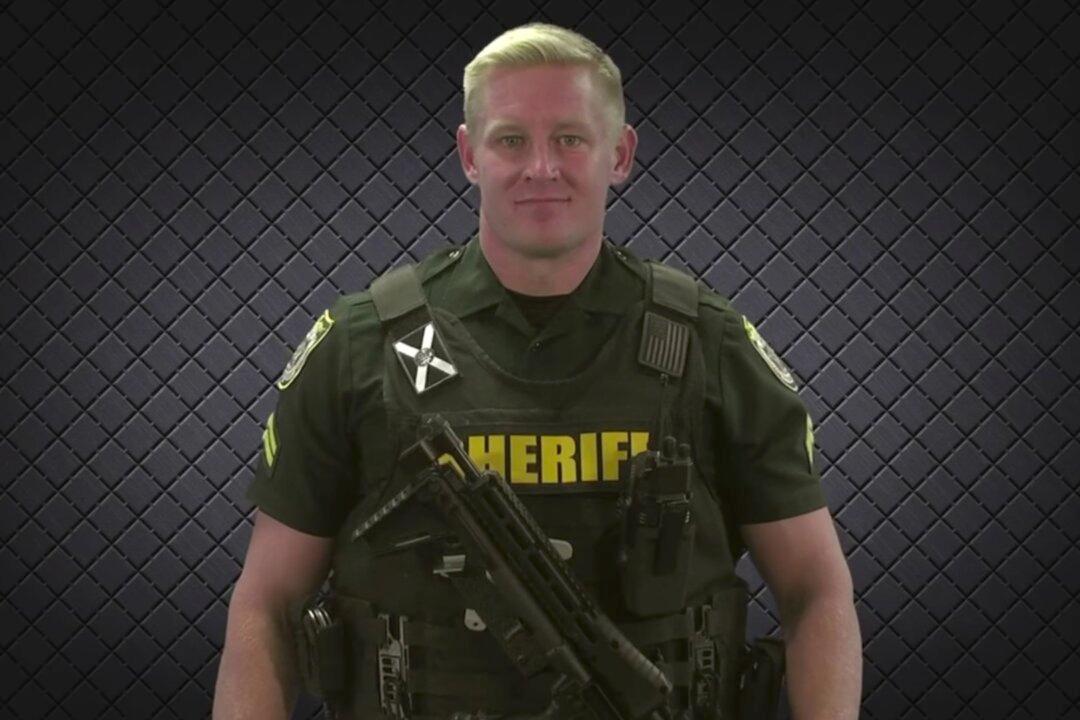 Officers Will Carry Rifles in Florida School District to ‘Meet Violence With Violence’