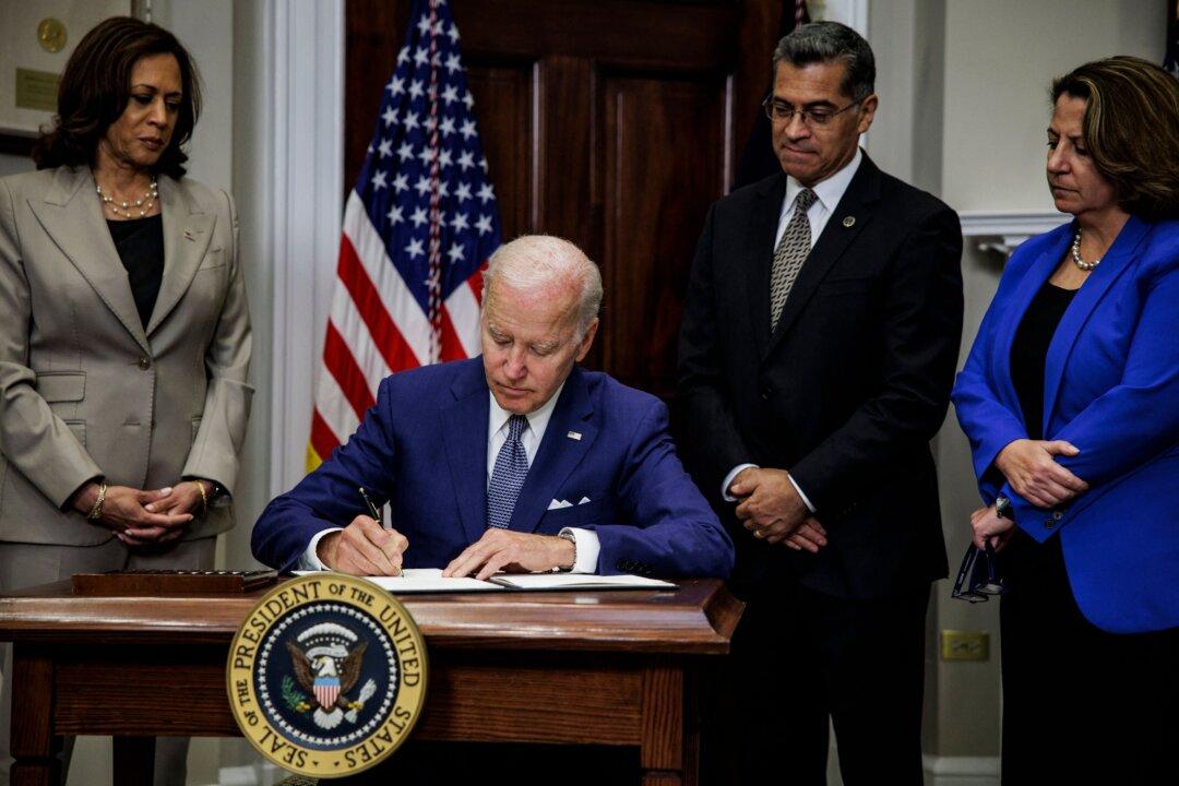 Federal Agencies Lag in Implementing Biden Executive Order on Improving Voter Access