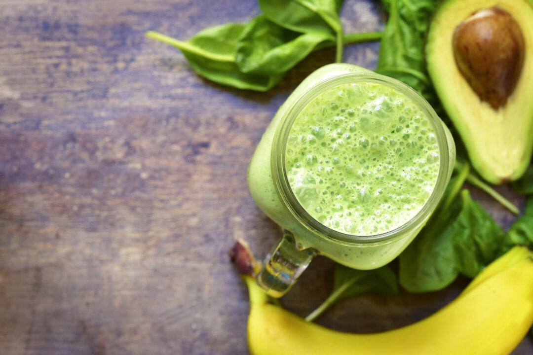 Reduce Your Risk of Heart Disease by Eating Two Delicious Fruits Loaded With an Essential Mineral for Heart Health