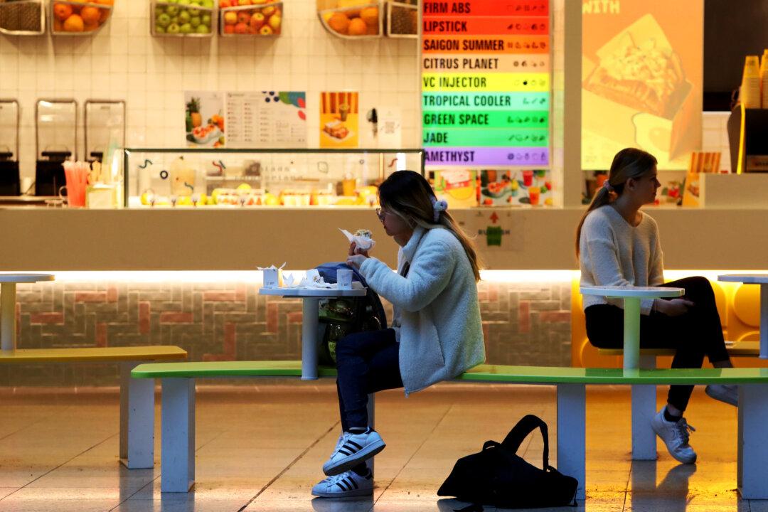 Study Links Inflation, Private Sector Stagnation to Government Spending Surge