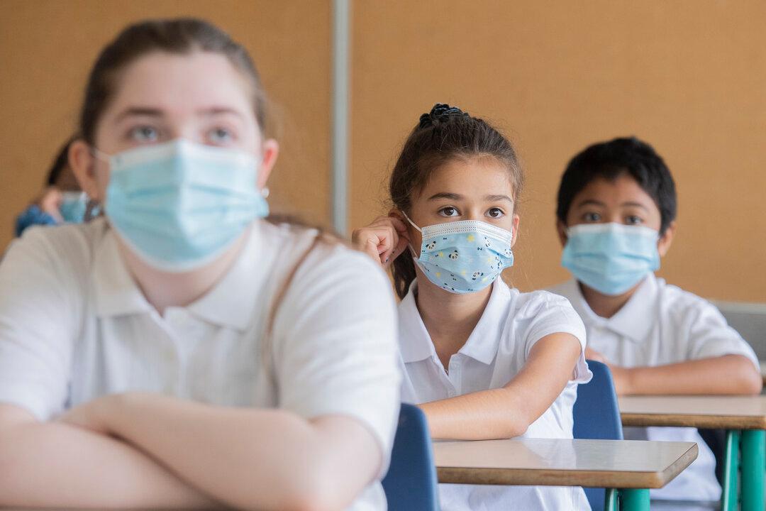 56% of Canadians Parents Say Pandemic Impacted Their Kids Negatively: Report