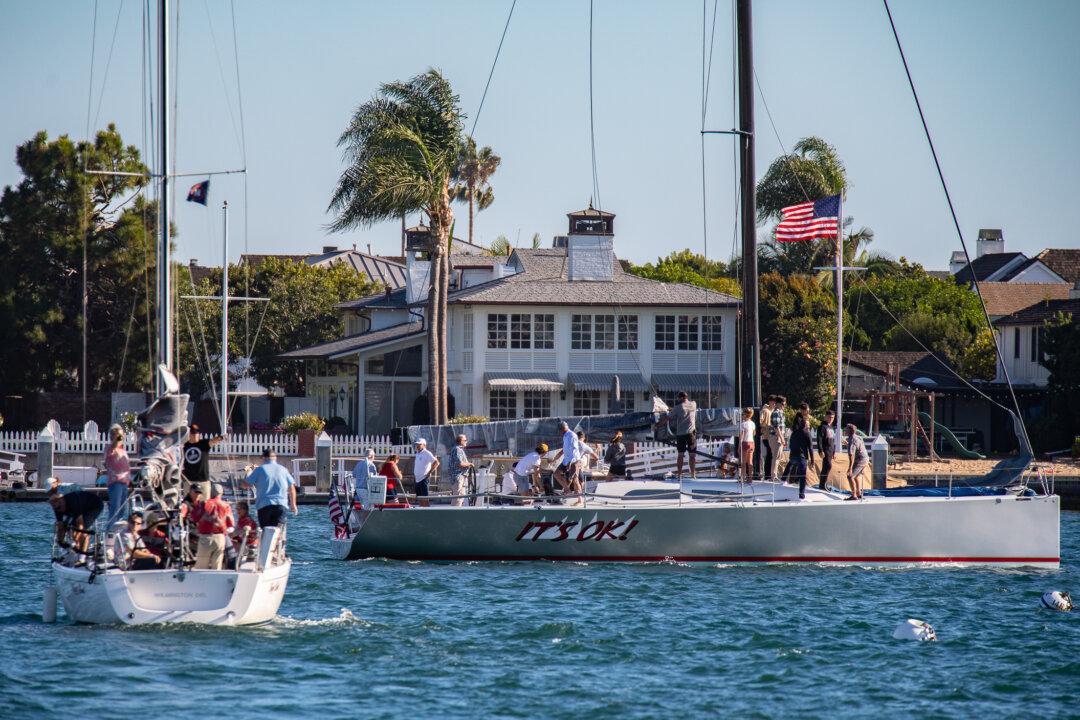 Balboa Yacht Club Thanks Marines With Afternoon of Sailing
