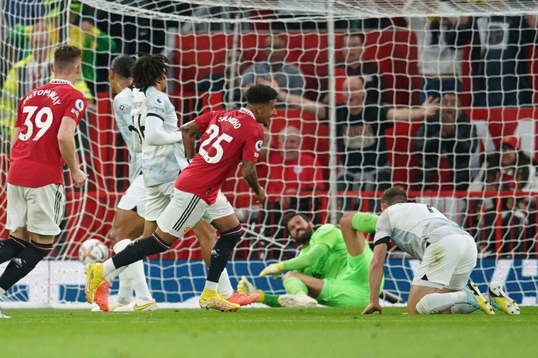 Man United Beats Liverpool 2–1 Against Backdrop of Protests of American Owners