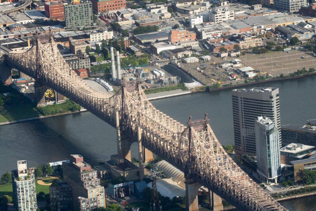 2 on ATV Die When They Hit Tractor-Trailer Near NYC Bridge