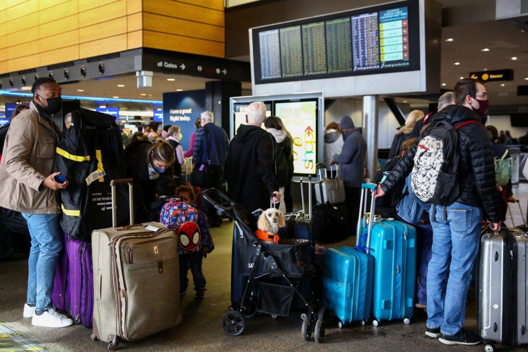 Biden Administration Wants Airlines to Boost Help for Stranded, Delayed Passengers