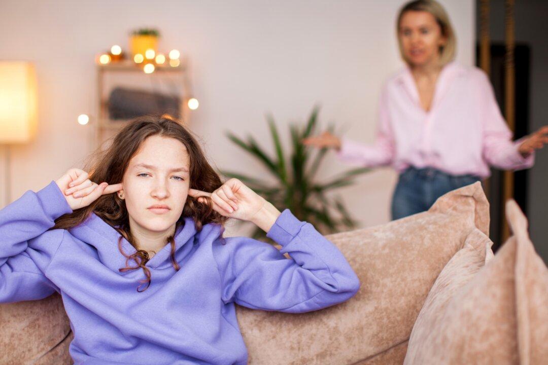 Teen Brains Tune out Mom’s Voice More Starting at 13